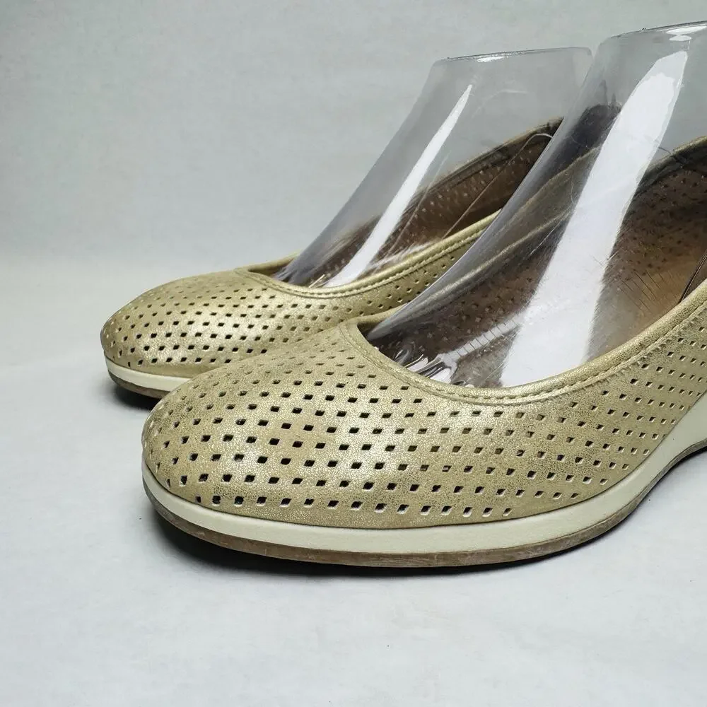Naturalizer Betina 2 Gold Perforated Wedge Slip On Shoes Womens Sz 8 M‎ Comfort